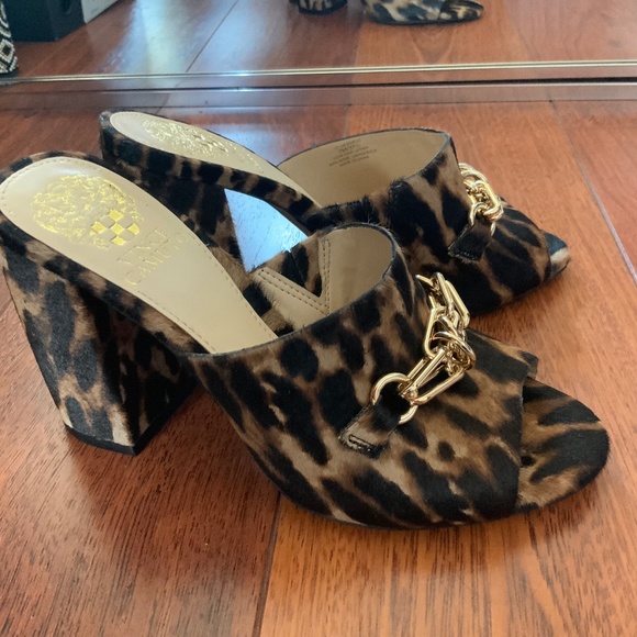 Vince Camuto leopard print mule sandal - Picture 2 of 7